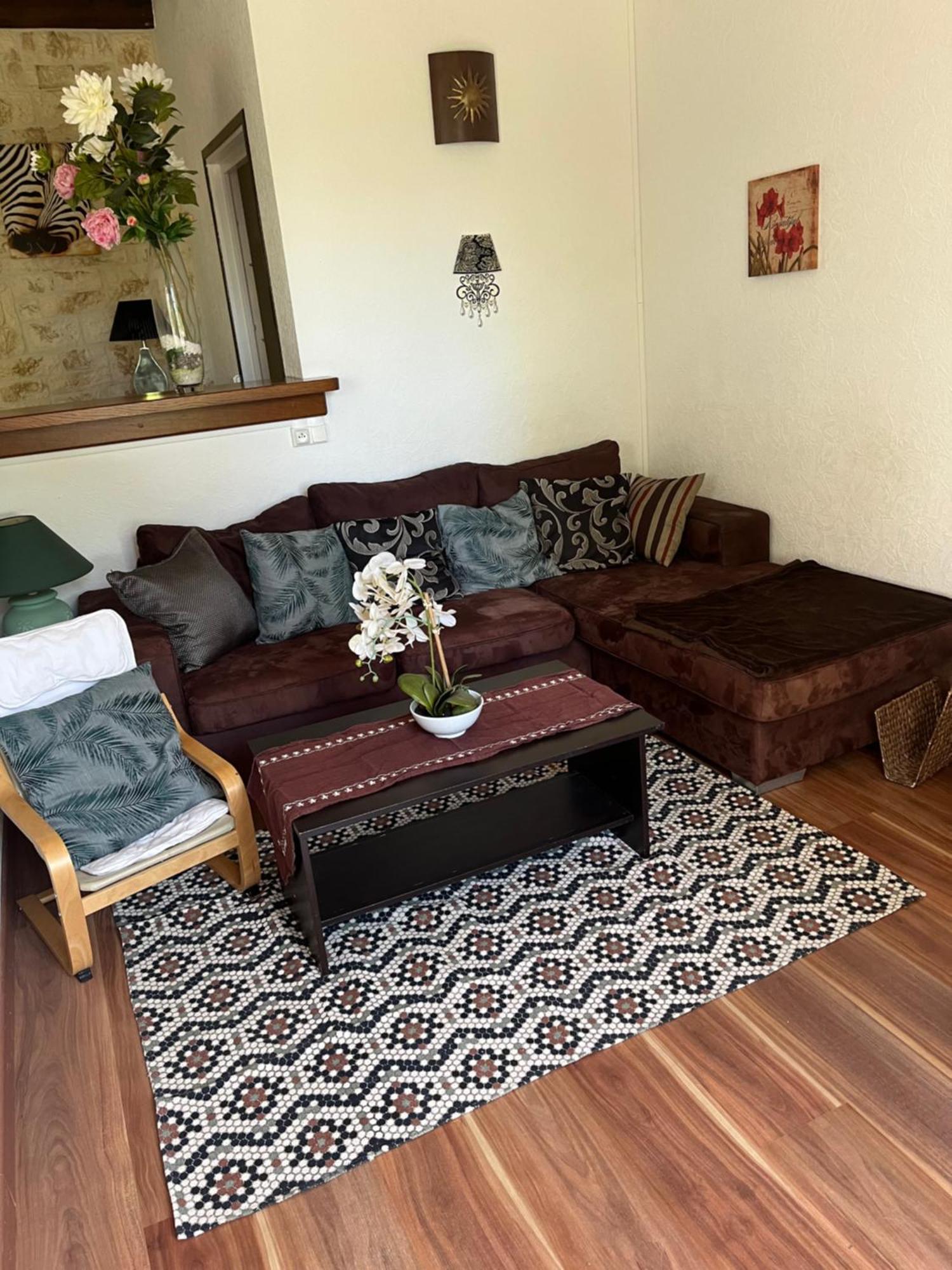 Charmant Logement Entier A La Campagne Sencenac-Puy-de-Fourches Εξωτερικό φωτογραφία